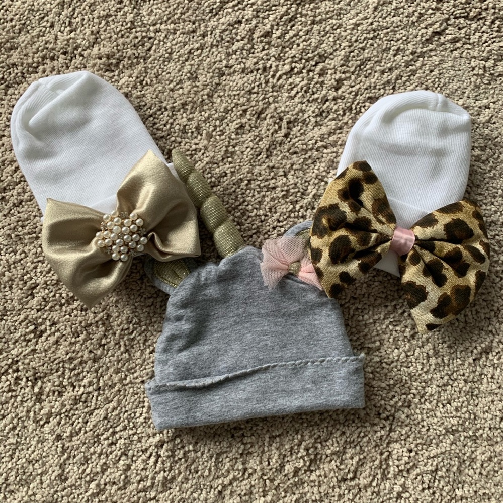 Newborn hospital hats